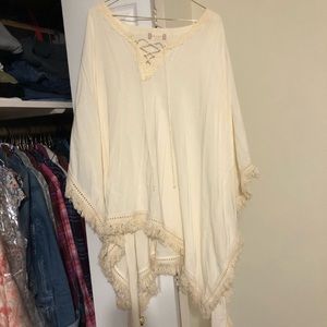 Altar’d State Cream Poncho